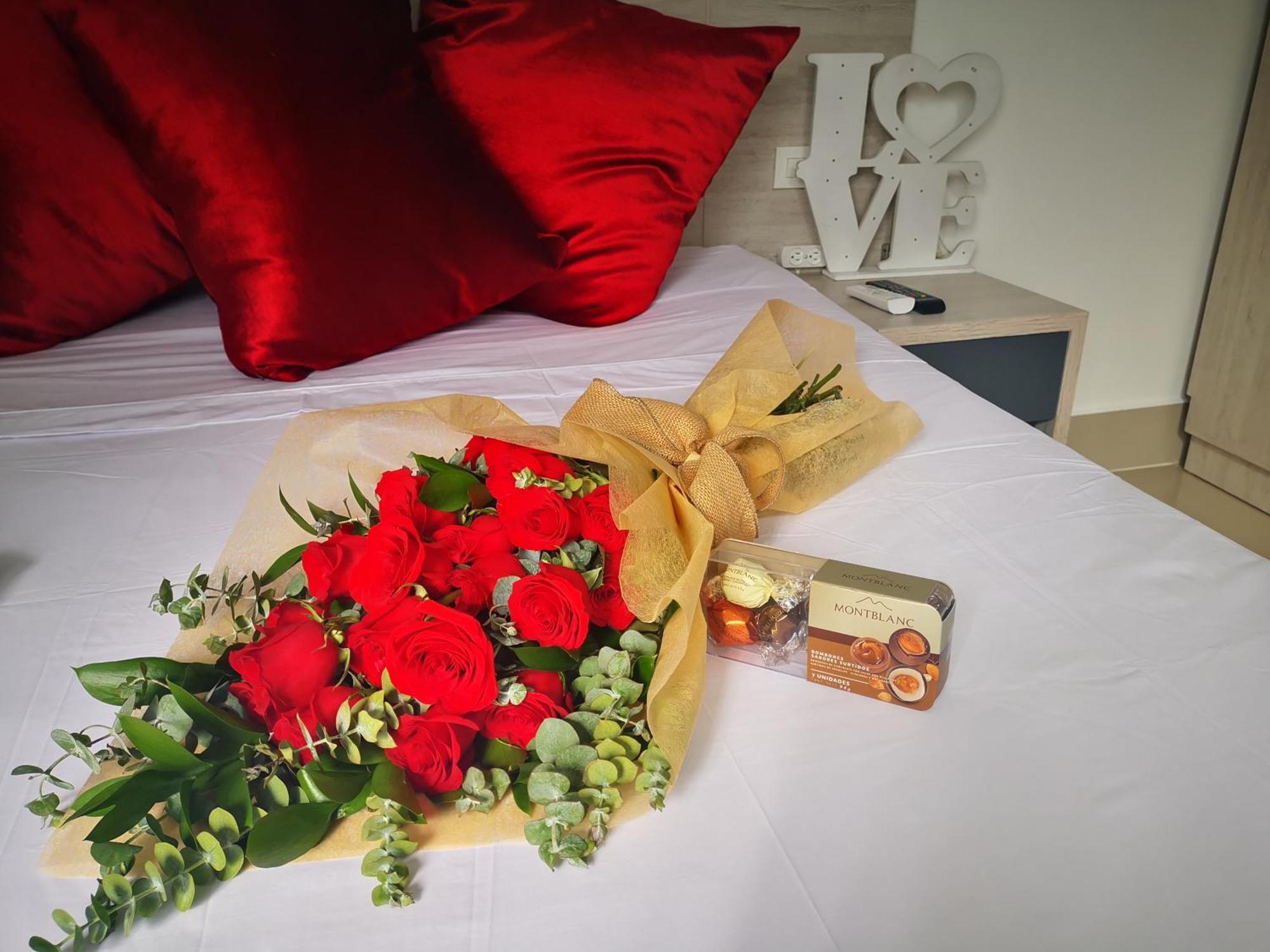 Hotel Lleras Express เมเดยิน ภายนอก รูปภาพ