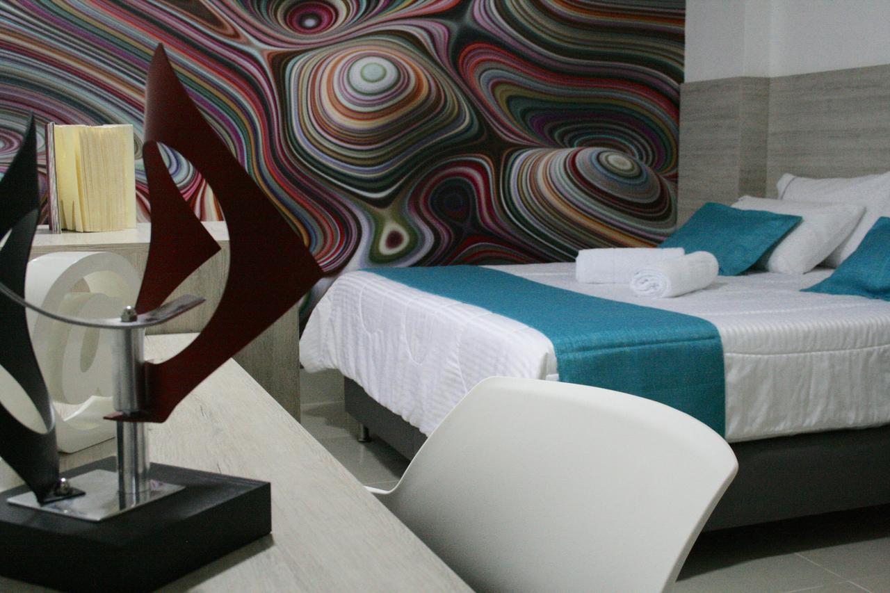 Hotel Lleras Express เมเดยิน ภายนอก รูปภาพ