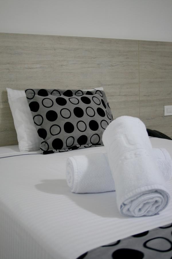 Hotel Lleras Express เมเดยิน ภายนอก รูปภาพ