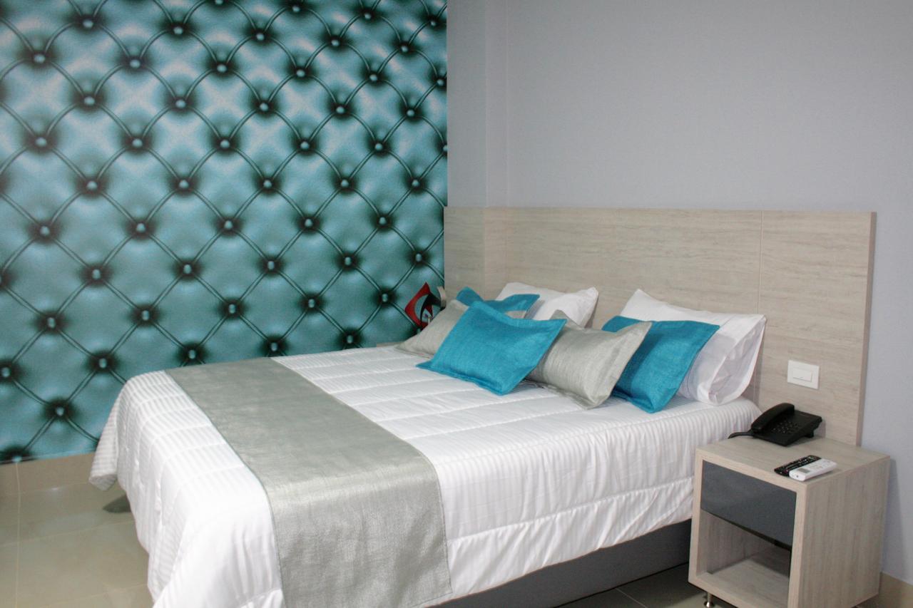 Hotel Lleras Express เมเดยิน ภายนอก รูปภาพ